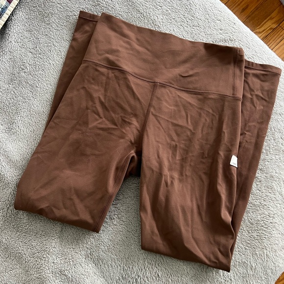 Vuori Women’s AllTheFeels Almond Brown Legging Small - Picture 3 of 5